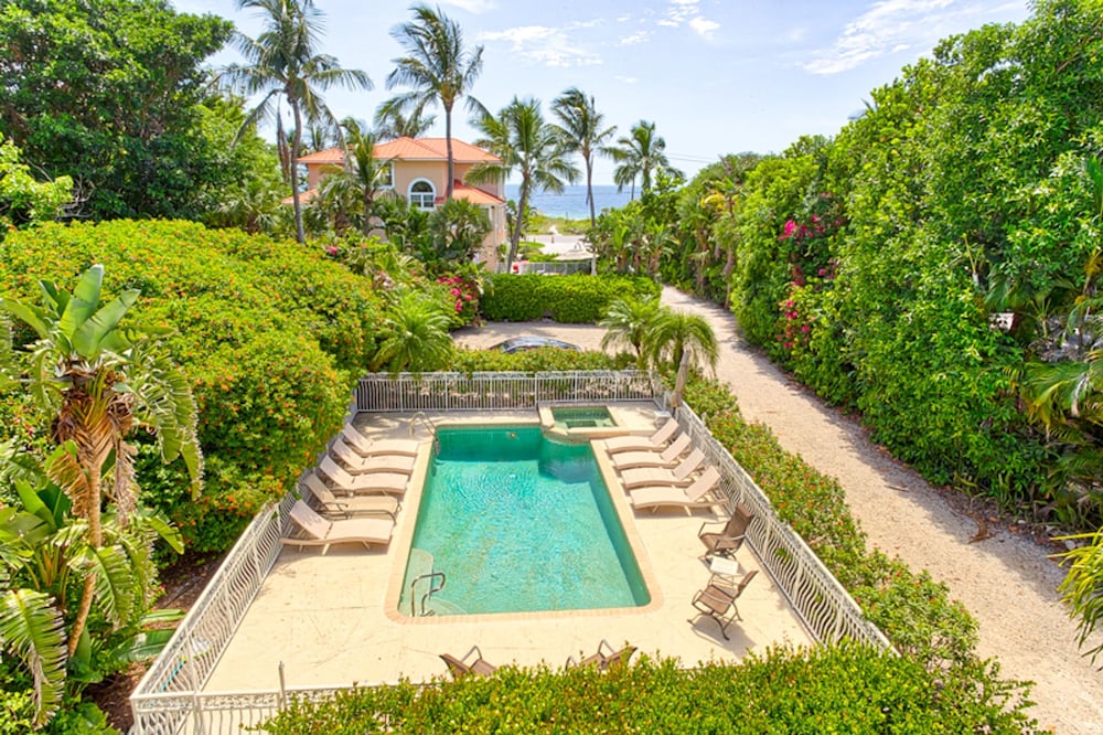 Rainbows End - thumb 0