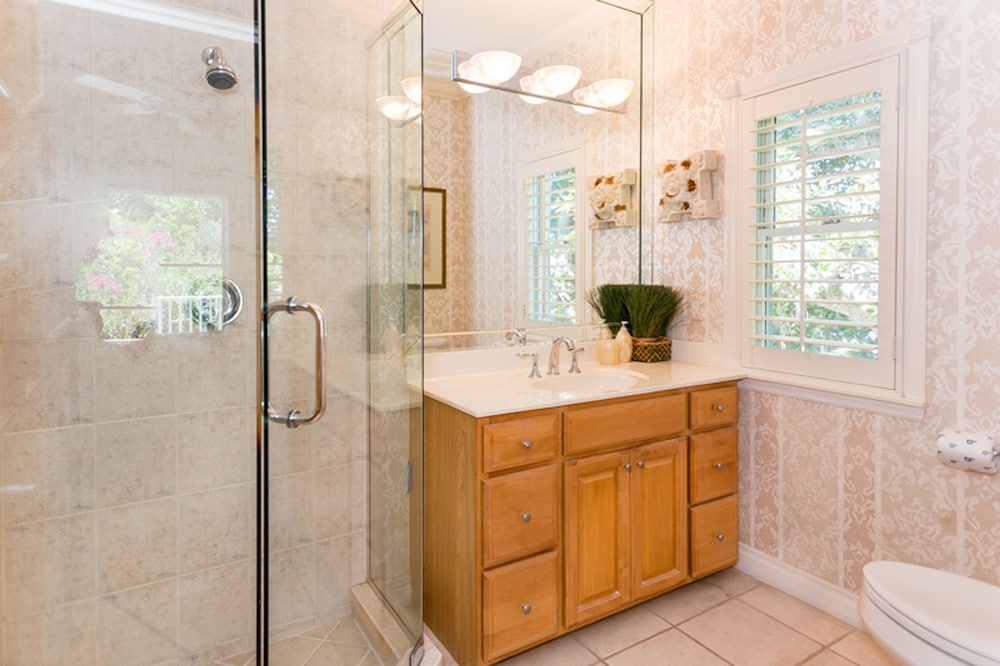 Rainbows End - thumb 2