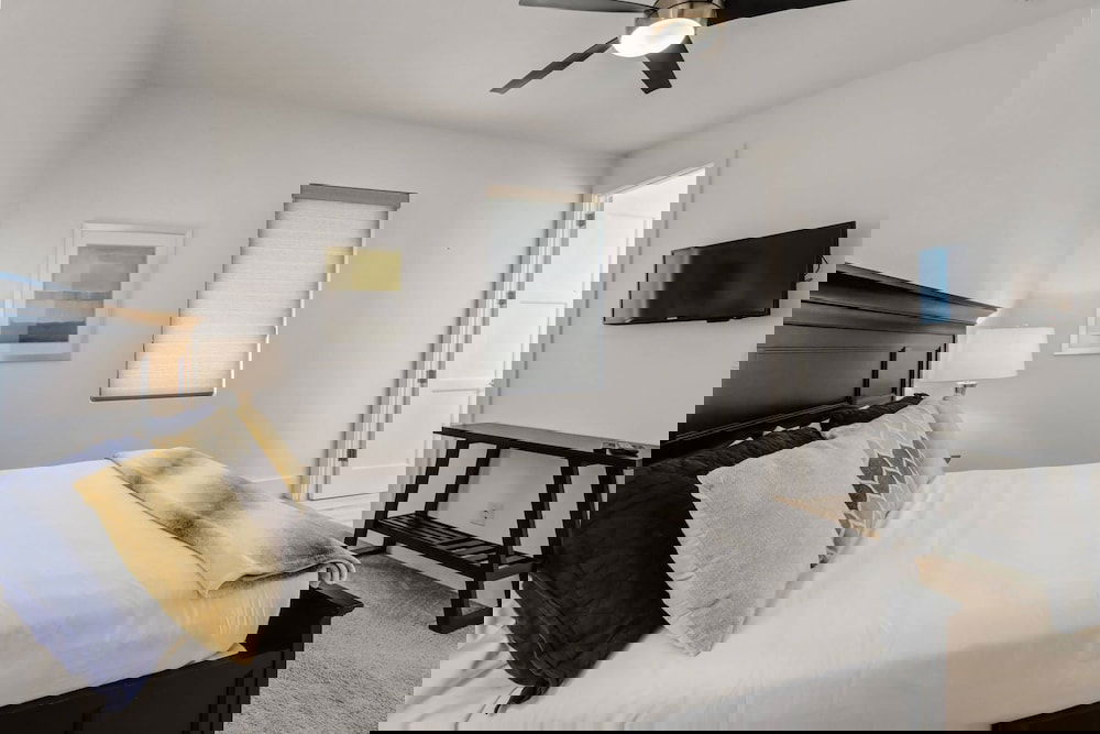 1625 NW 32nd Ct - thumb 4