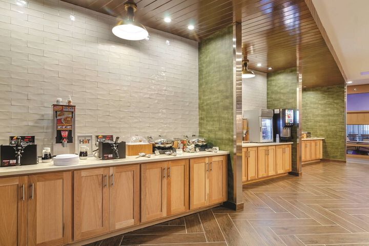 Fairfield Inn & Suites By Marriott Kansas City Shawnee - thumb 6