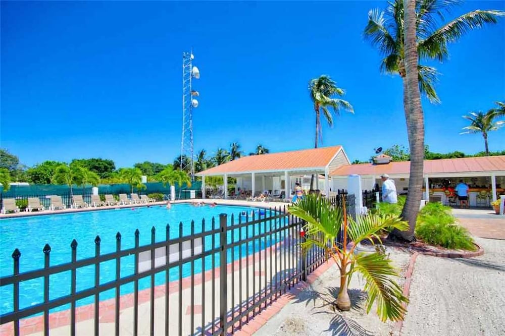 059 The Tin Snook - thumb 0