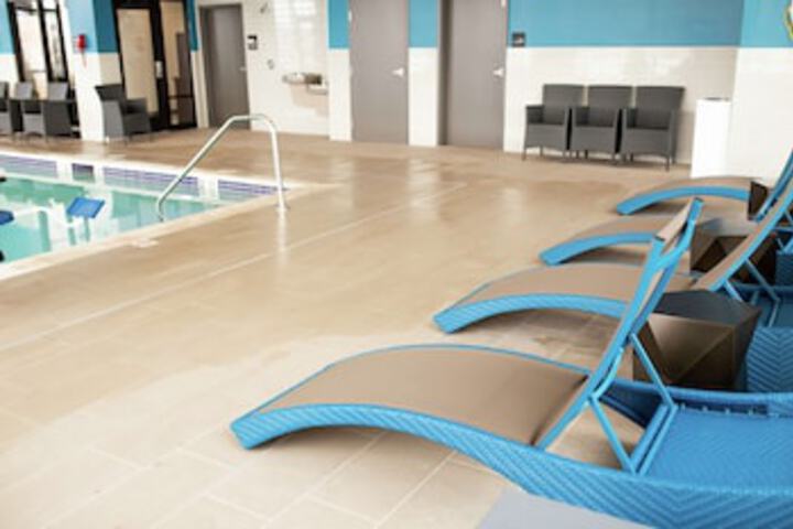 Hampton Inn & Suites Dundee - thumb 0