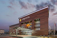 La Quinta Inn  Suites by Wyndham DFW West-Glade Parks