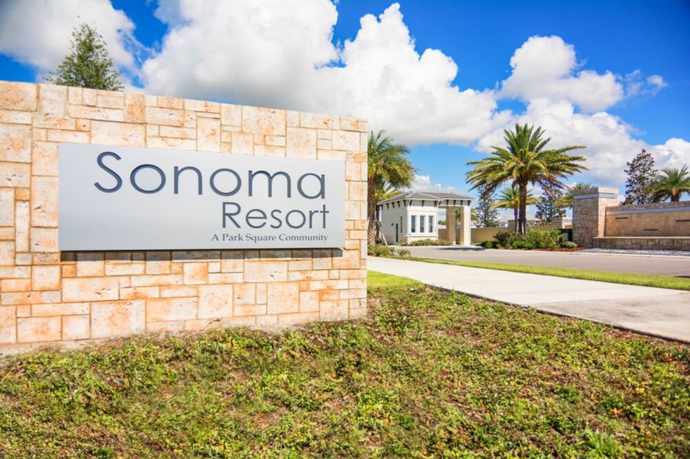 Stunning Vacation Home So2623