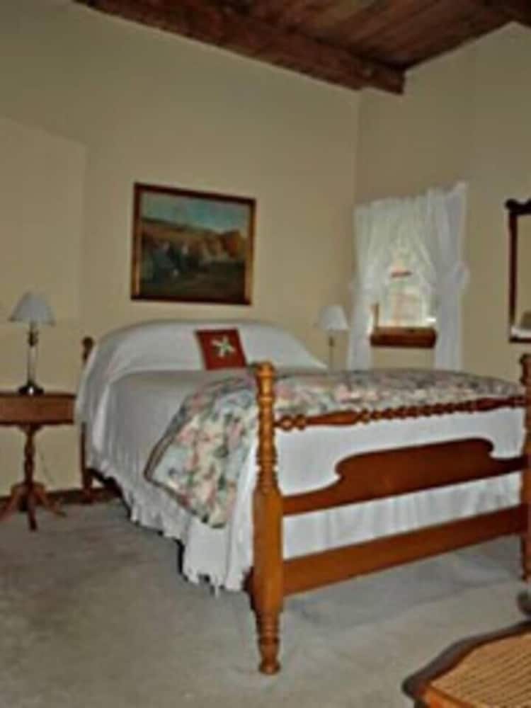 1900 Hilltop Bongalow - thumb 4