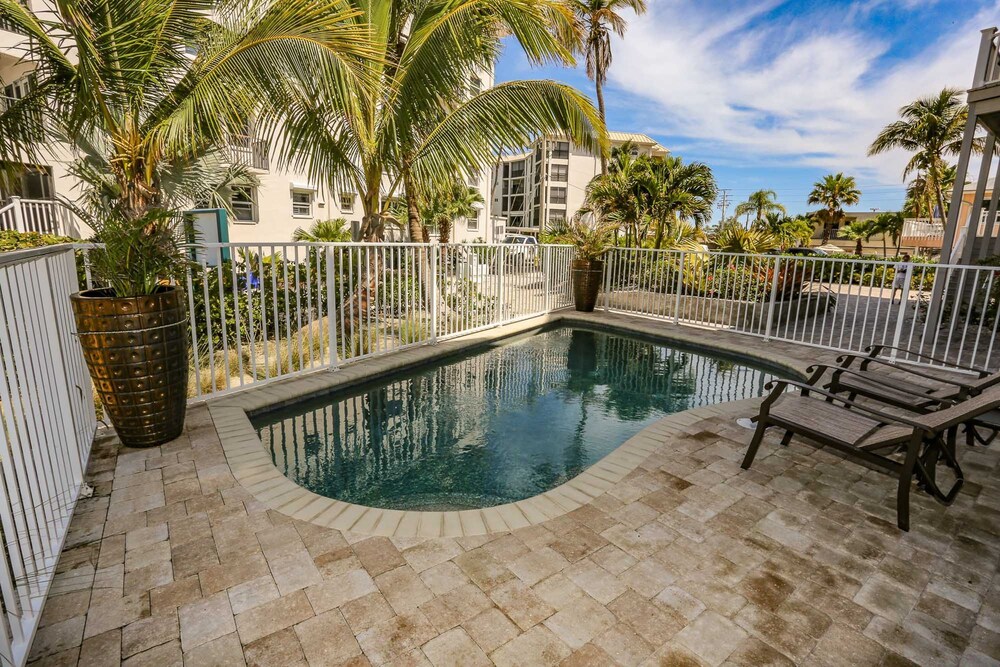 30 Gulf Beach Road Island Girl - thumb 4