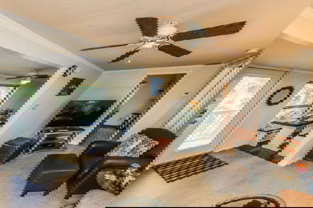 210 Miramar - thumb 0