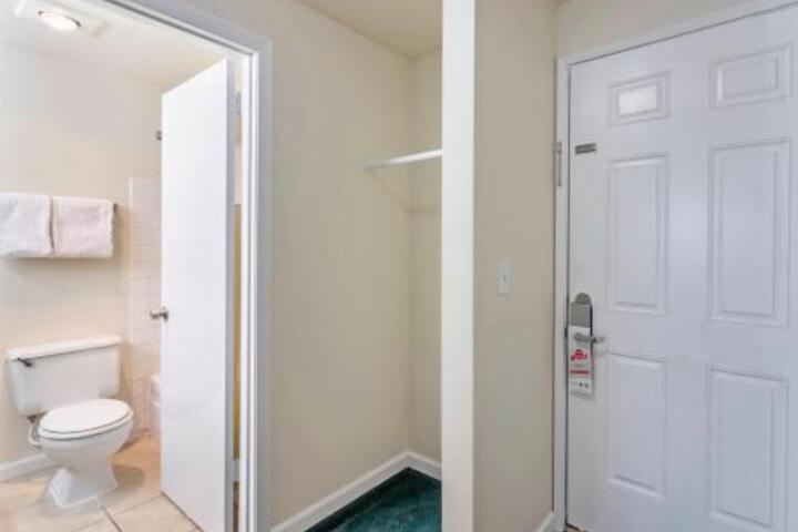 OYO Hotel Yakima North Sunshine - thumb 1