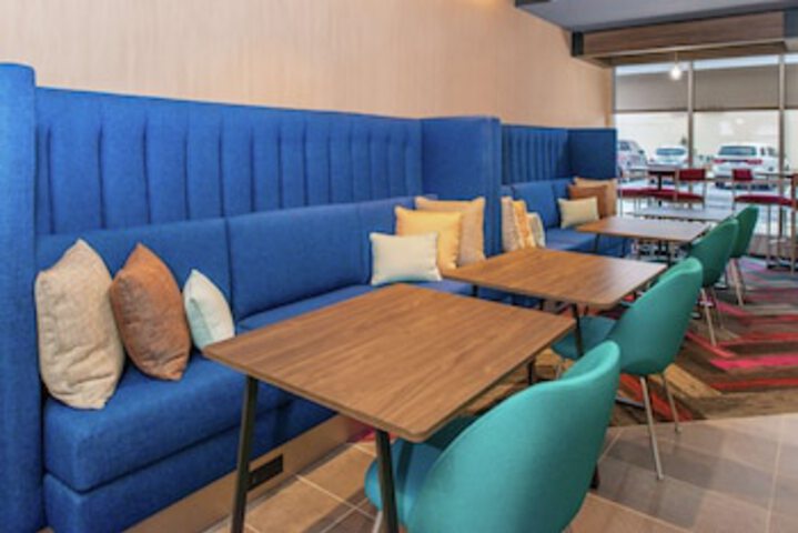 Tru By Hilton Elkhart, IN - thumb 0