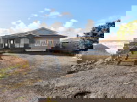 Admiral's Beach Retreat