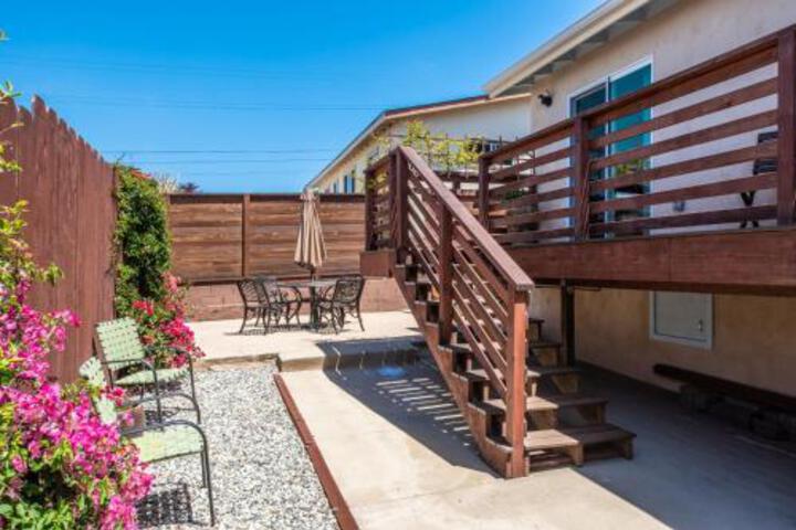 3733 Seaside Retreat - thumb 0