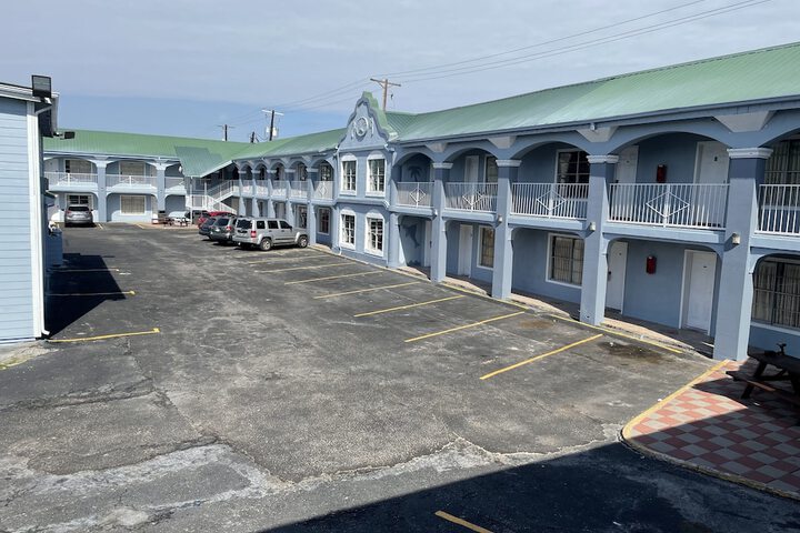 Pelican Inn - thumb 4