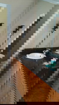 Canyon Springs Country Lodge