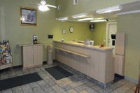 Red Carpet Inn  Suites