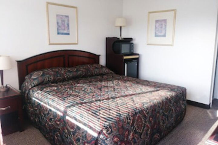 Port City Motel - thumb 0