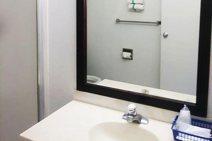 Port City Motel - thumb 4