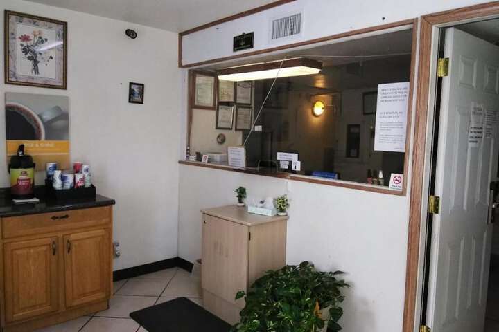 Port City Motel - thumb 2