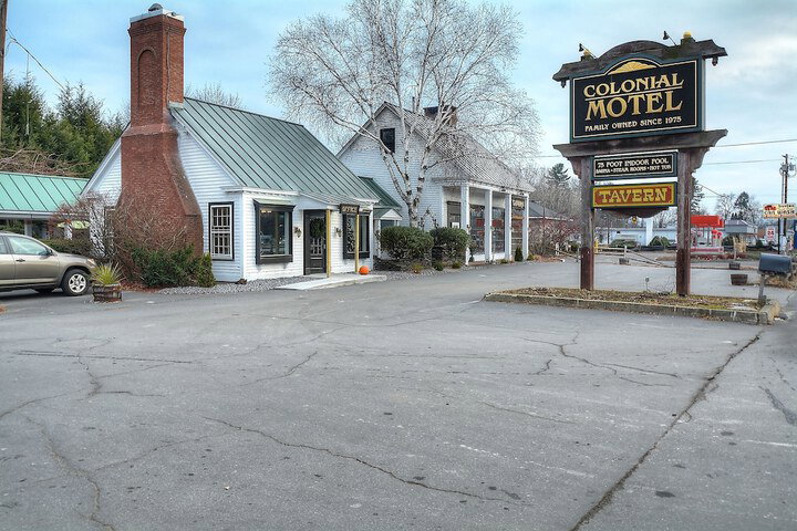Colonial Motel And Spa - thumb 1
