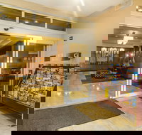 Fairfield Inn and Suites by Marriott - Tourism Bookings