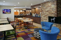 Fairfield Inn  Suites by Marriott Detroit Farmington Hills