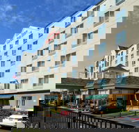 Hilton Garden Inn Queens/JFK Airport - Tourism Bookings