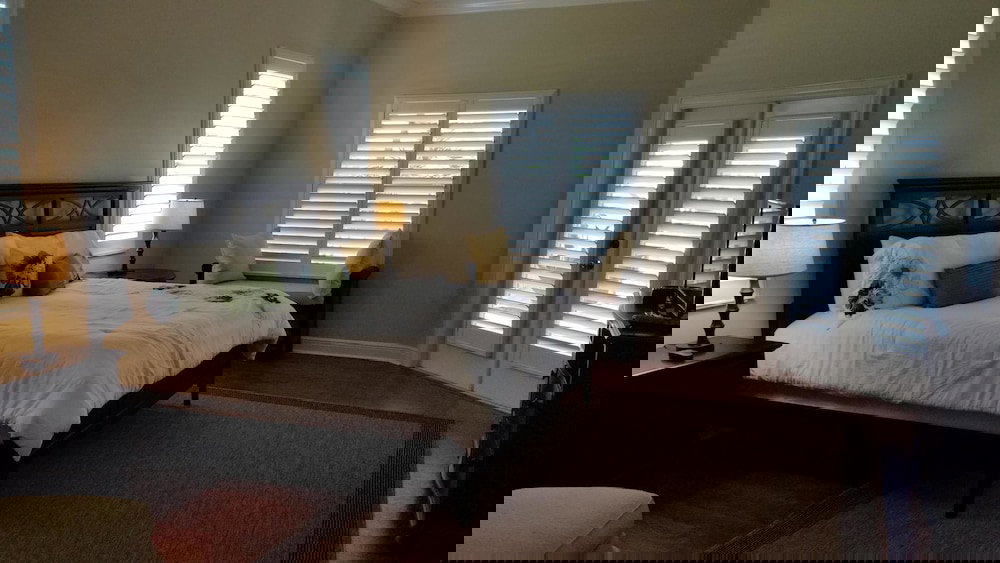 1261 Laurel Ct - thumb 4