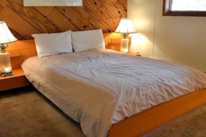 1366 Donner By RedAwning - thumb 7