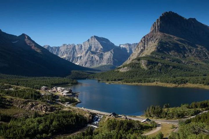 Many Glacier Hotel - Inside The Park - thumb 1