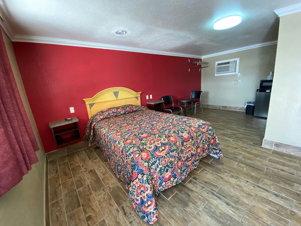 Economy Inn - thumb 5