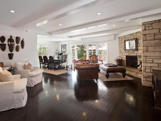 Luxury Outpost Resort - thumb 0