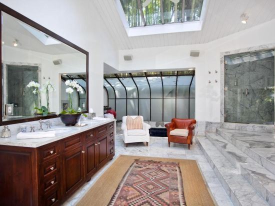 Luxury Outpost Resort - thumb 3