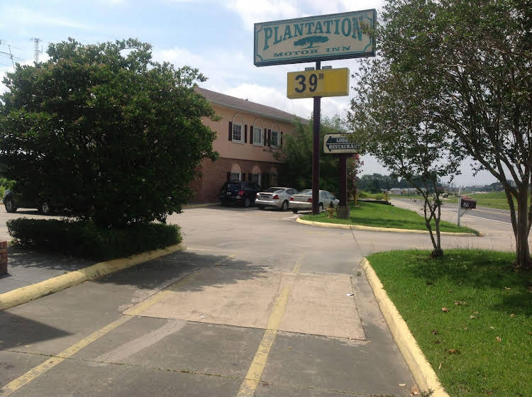 Plantation Inn - thumb 1
