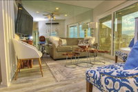 Beach Haven C6 3 Br cabin by RedAwning