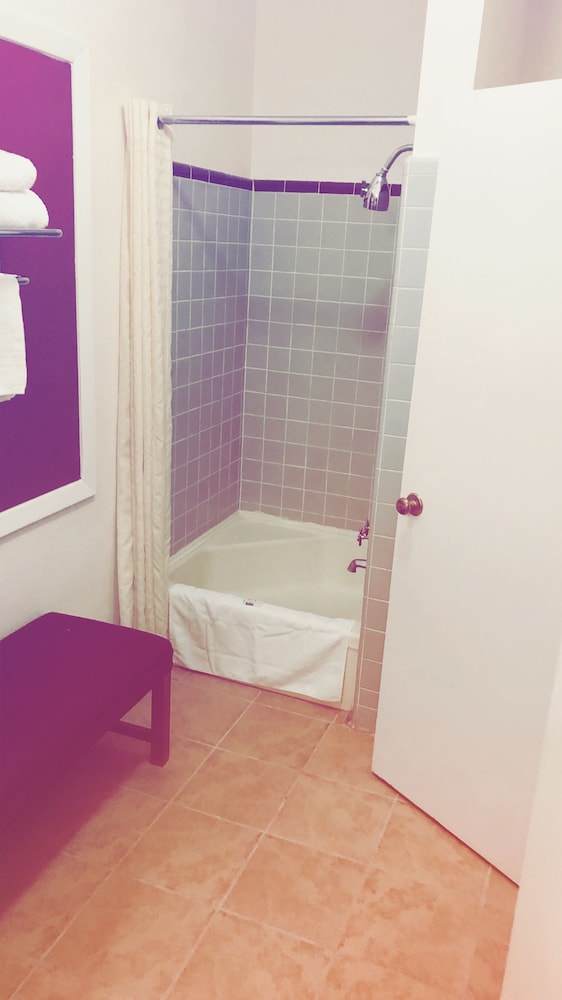 Travel Inn - thumb 2