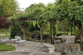 Lavender Heights Bed & Breakfast - thumb 2