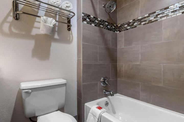 Parkside Resort - thumb 1