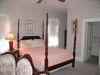 The Central House - thumb 4