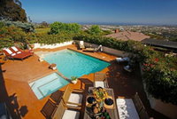 4BR 3BA Stunning Views by RedAwning