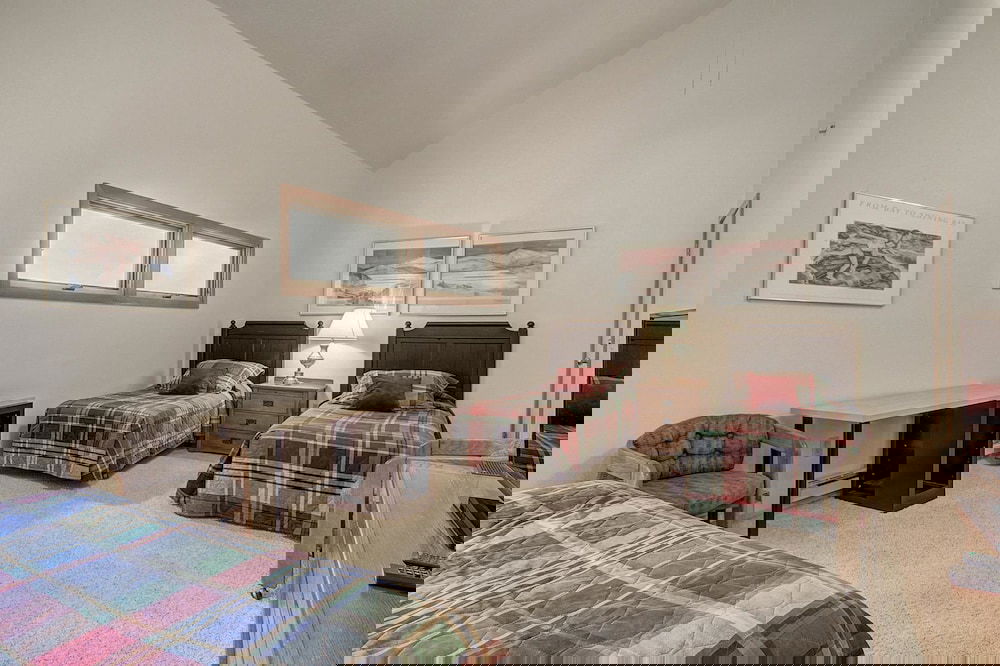 1631 Quicksilver 2 Bedroom Condo - thumb 3