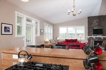 Pacific Star 4 Br Home By RedAwning - thumb 2