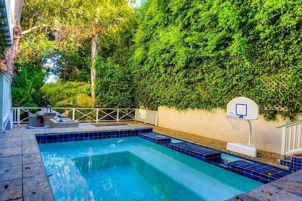 LA142 5 Bedroom Apartment By Senstay - thumb 4