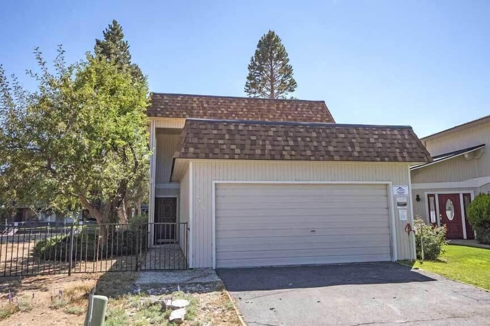 2074 Traverse Court By RedAwning - thumb 1