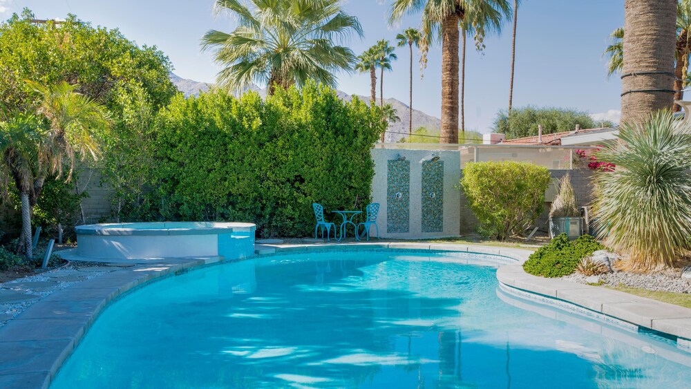 The Kirk Douglas House - thumb 6