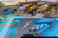 581 E Laurel Cir Home by RedAwning