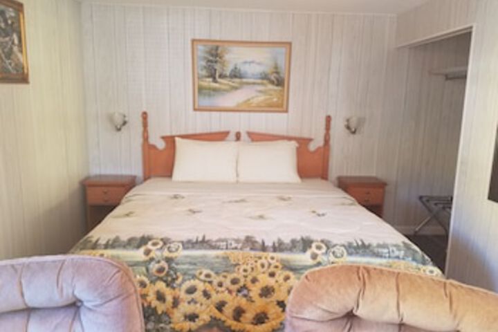 Sunnyside Motel & Cottages - thumb 0