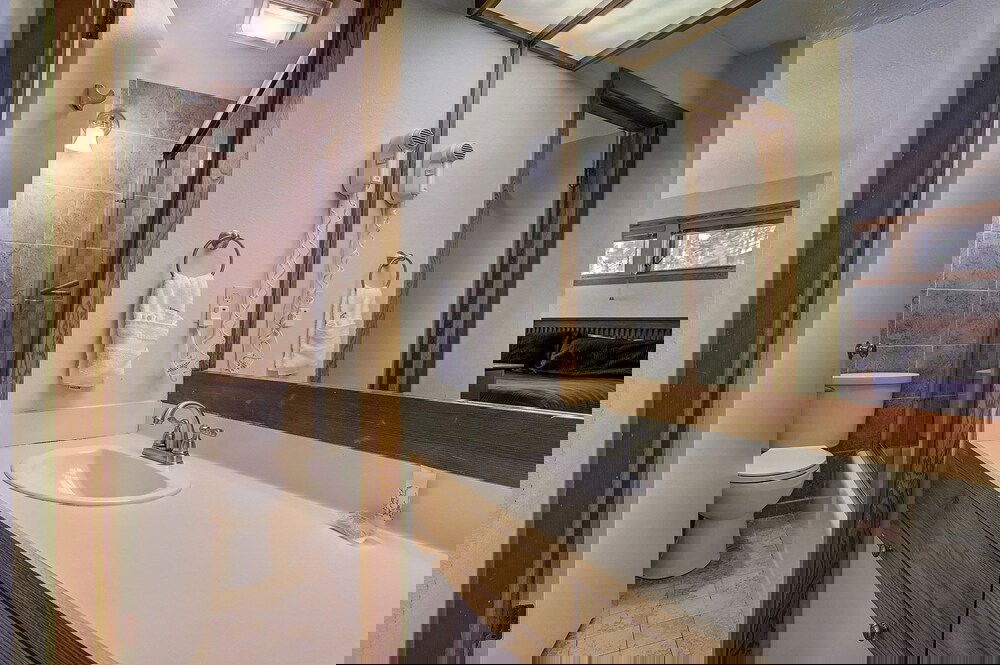 1633 Quicksilver 2 Bedroom Condo - thumb 5