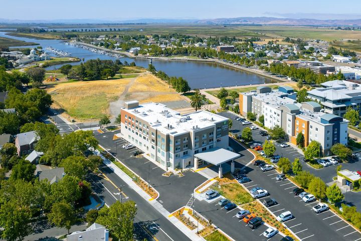 Holiday Inn Express & Suites Suisun City, An IHG Hotel - thumb 2