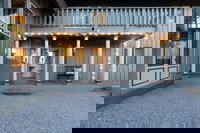 Everett by AvantStay  Cabin w/Pool HOT TUB Ping Pong  Fire Pit