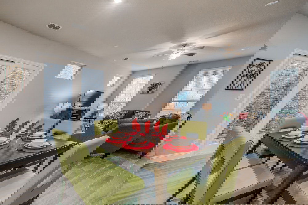 Beautiful Furnished 3 Bedroom Allen Home - thumb 3