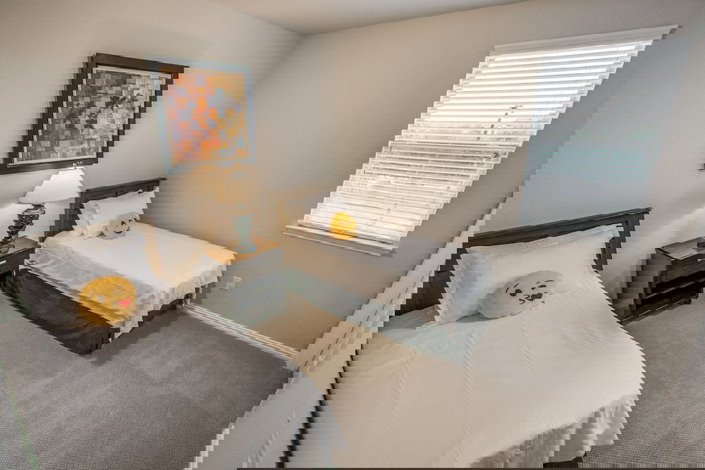 Beautiful Furnished 3 Bedroom Allen Home - thumb 2